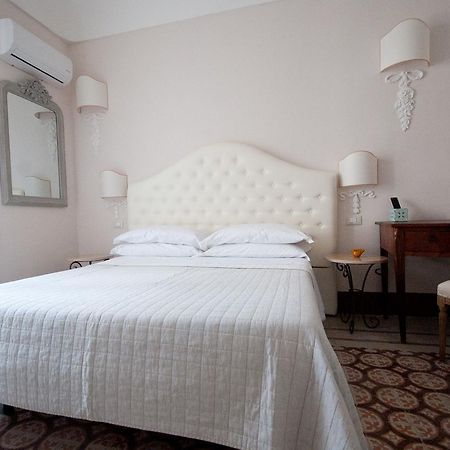 Sveva Rooms Noto Buitenkant foto